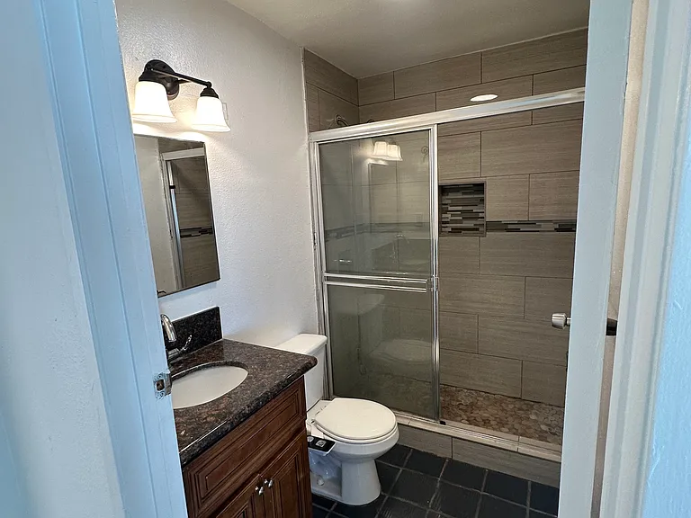 1111 Sunvue Pl #8 — Photo 6