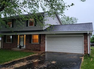 1314 Hillside Dr, Waukesha, WI