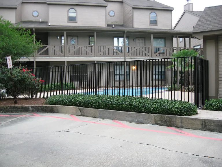 3330 Willard St #701 — Photo 2