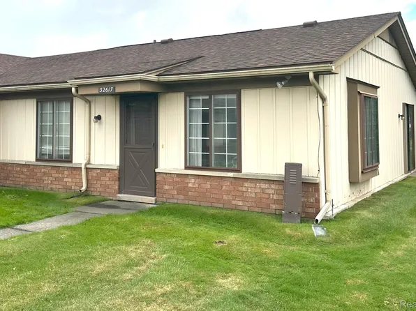 32617 Valley Dr, Warren, MI 48093