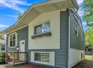 2412 Gilead Ave, Zion, IL 60099