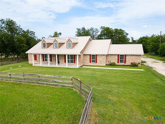 5th image of 424 N Crawford Ln