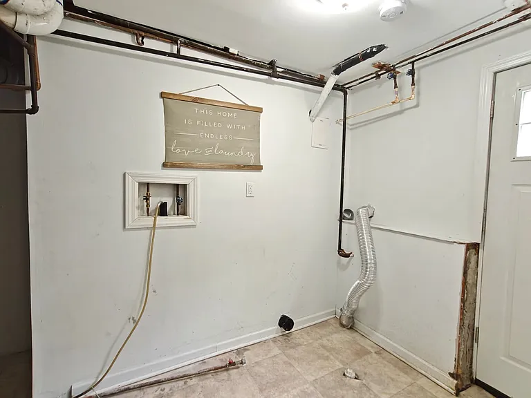 252 Terry Ln — Photo 22