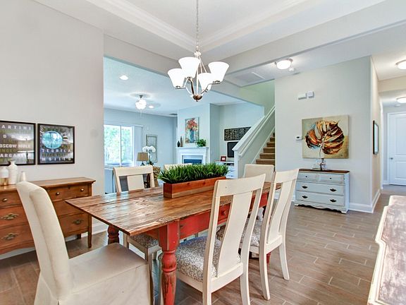 3rd image of 315 Dolcetto Dr