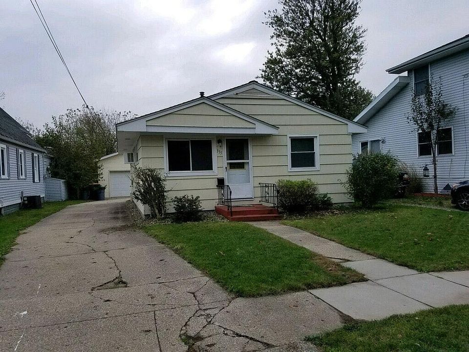1st image of 335 Iroquois Ave