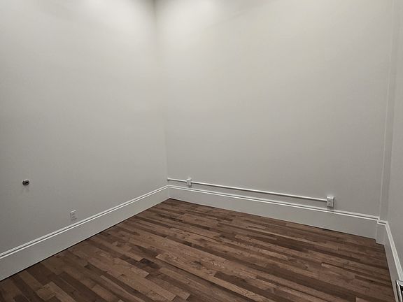 4th image of 238 E Michigan Ave #D