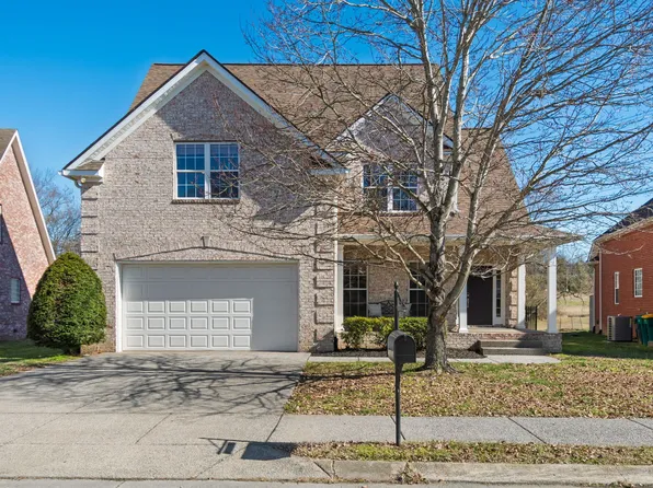 3013 Honeysuckle Dr, Spring Hill, TN 37174