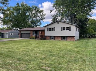 810 Wooddale Dr, Urbana, OH 43078