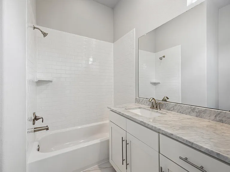 5623 Kansas St #C — Photo 24