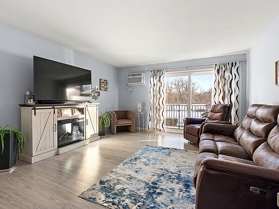 4th image of 5723 129th St APT 2E