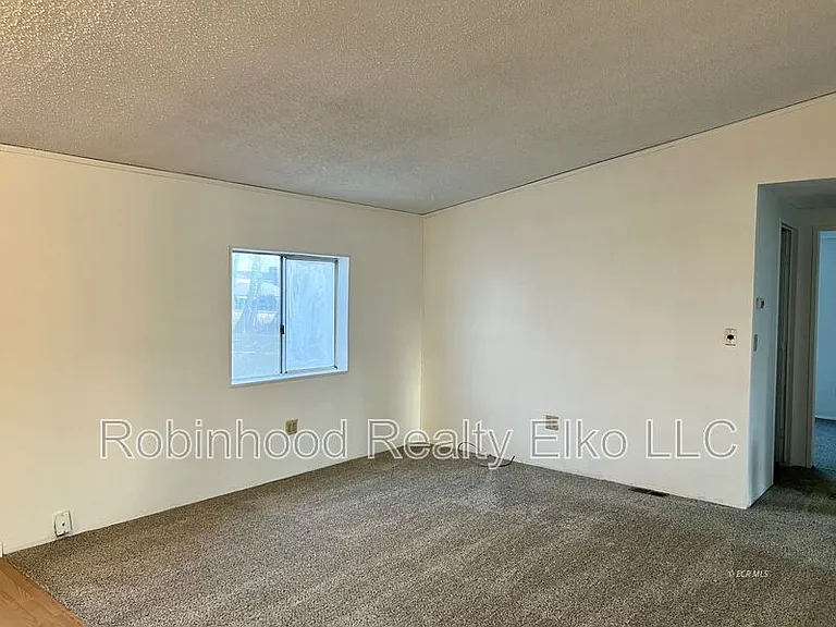 1006 Cedar St — Photo 13