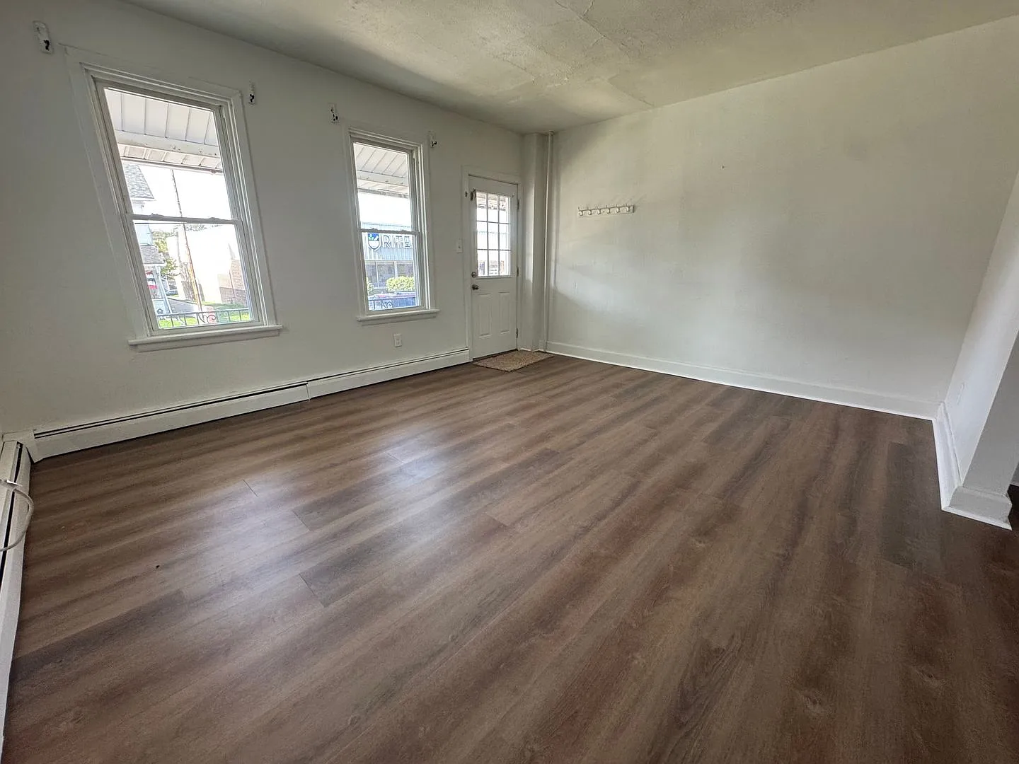 Four Bedroom Twin- Northampton Schools — Photo 3