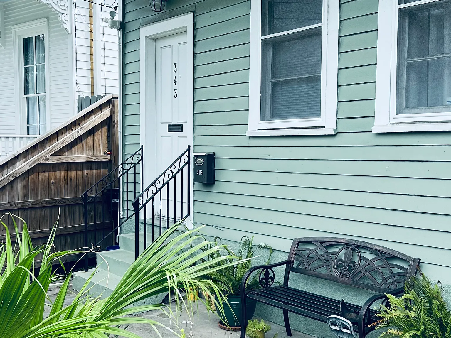 343 Joseph St — Photo 2