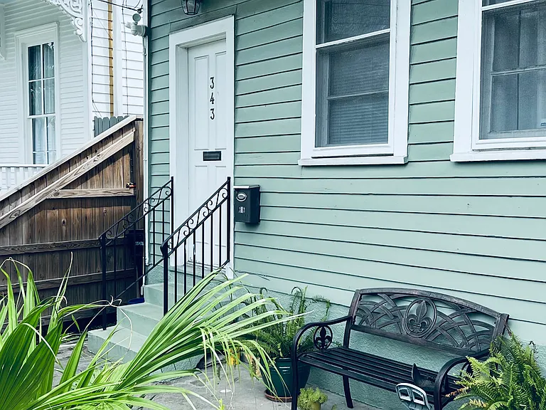 343 Joseph St — Photo 2