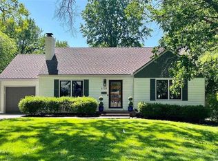 6724 Granada Ln, Prairie Village, KS 66208