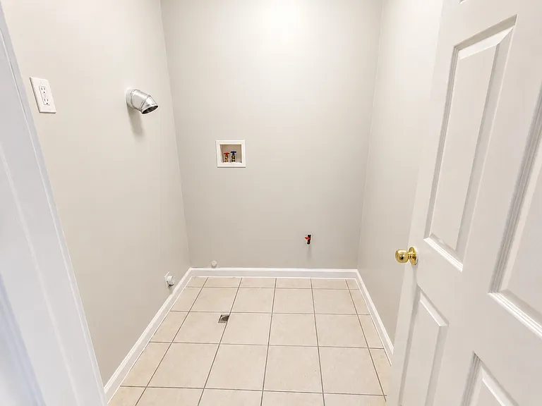 132 Fabyan Pl #1B — Photo 7