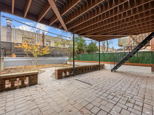 2567 East 29th Street image 25 of 31