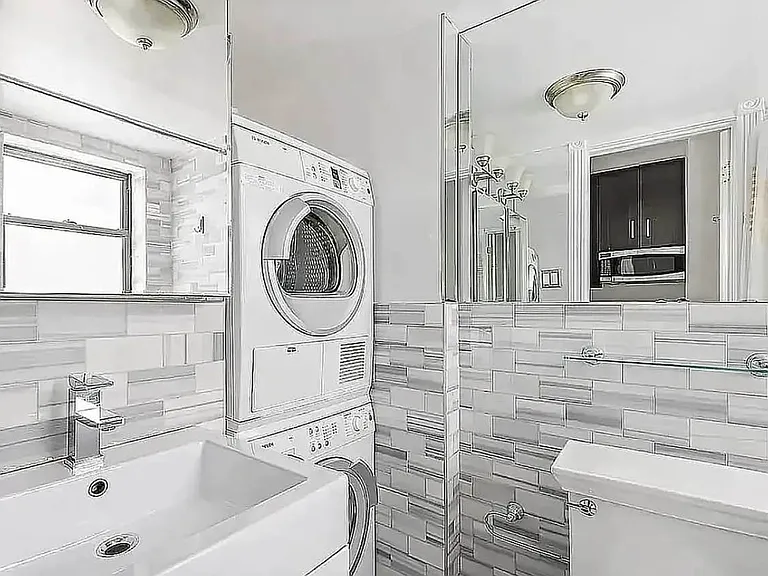 252 Mott St #12 — Photo 3