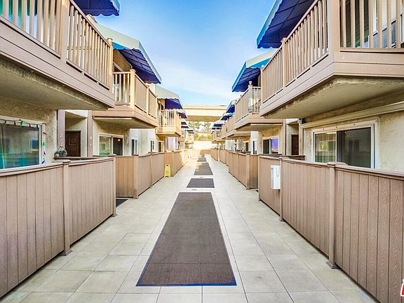 4th image of 2852 Sawtelle Blvd APT 27