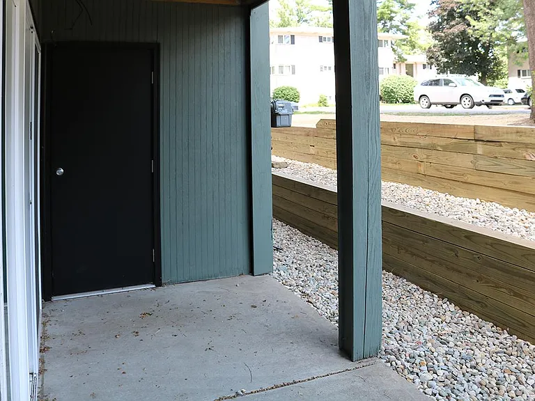 The Uptowne Apartments — Photo 38