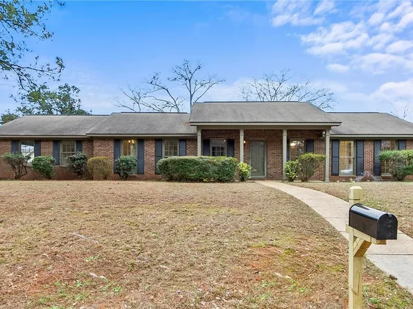 1148 Independence Dr, Tuscaloosa, AL 35406