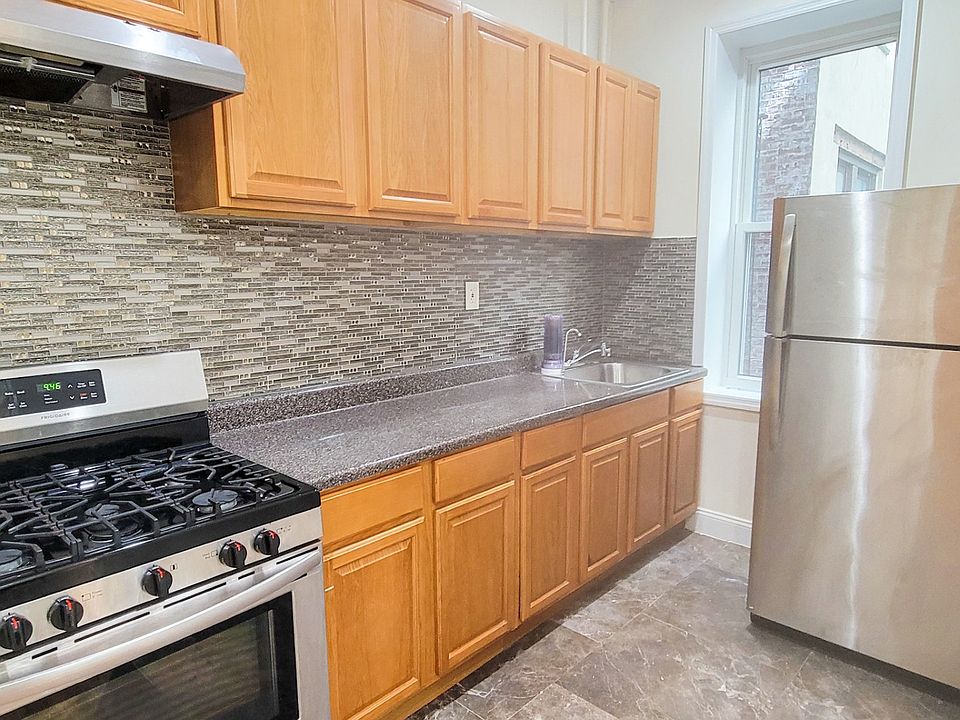 1st image of 555 W 173rd St #9