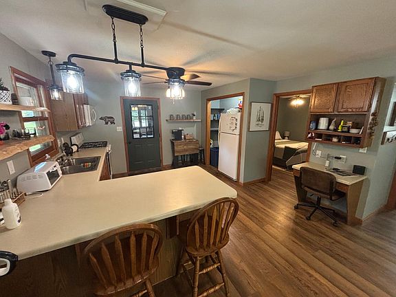 5th image of 17195 Evergreen Ln