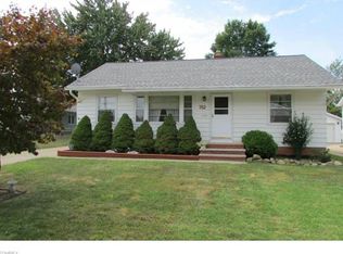 752 Dickerson Rd, Willowick, OH 44095