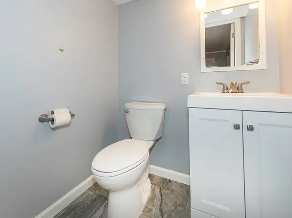 1358 Arroyo Dr, Ypsilanti, MI 48197