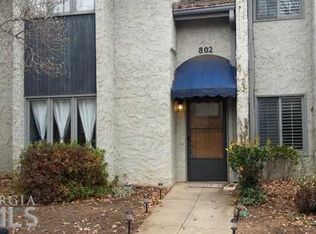 802 Roswell Landing Dr, Roswell, GA 30075