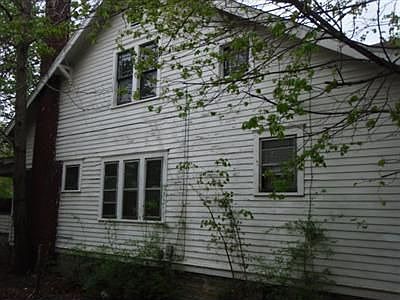 4th image of 3125 Idlewood Ave