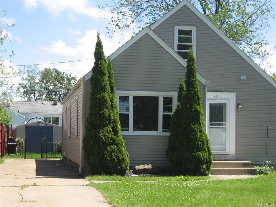 1st image of 4799 Chapman Pkwy