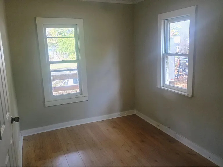 301 E Olive St — Photo 6