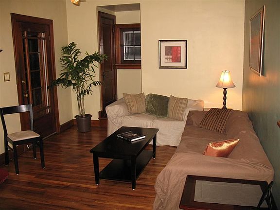 3rd image of 1580 Nelson Ave