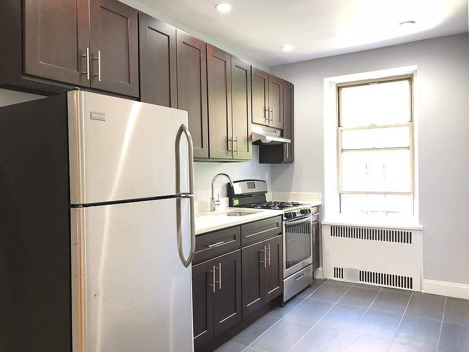 1st image of 40 Woodruff Ave APT 407
