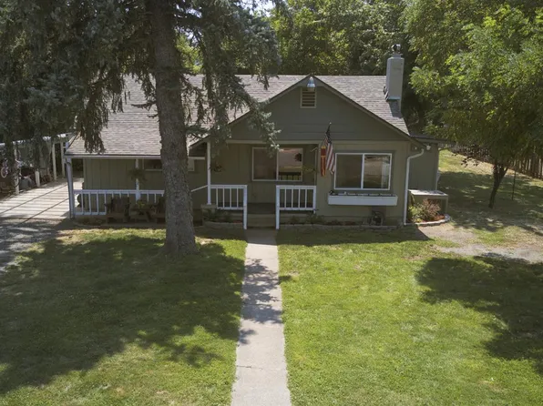 8550 E Evans Cres, Rogue River, OR 97537