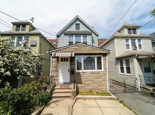 62-91 Booth St, Rego Park, NY 11374
