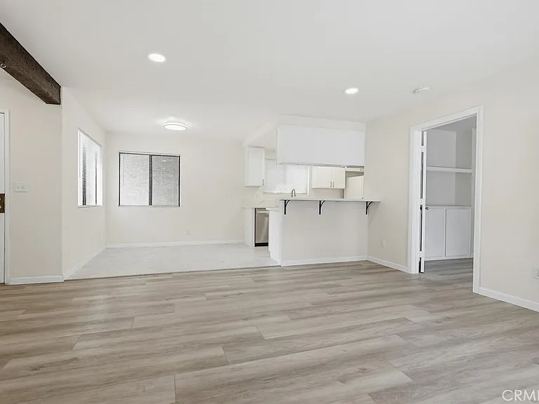 4881 Vista Dr #3 — Photo 3