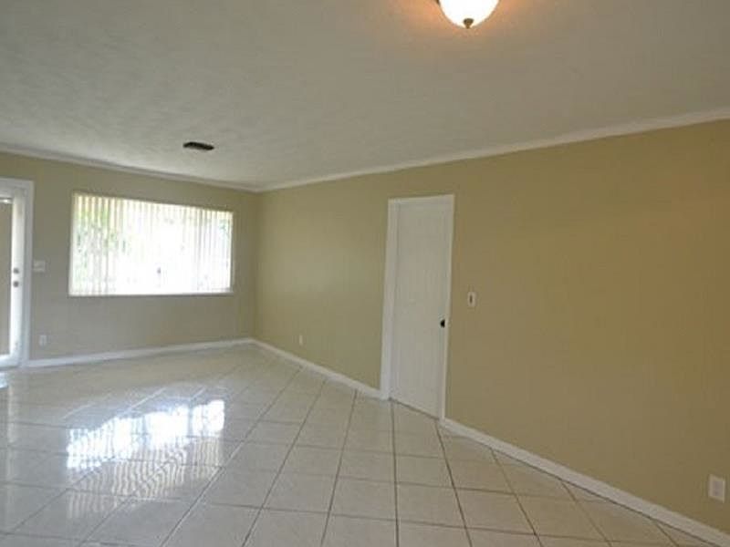 2nd image of 2107 N 14th Ave
