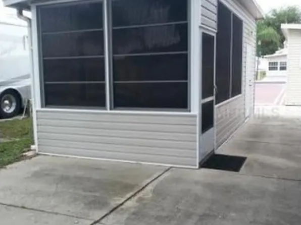 3539 Tourmaline Dr, Zephyrhills, FL 33540