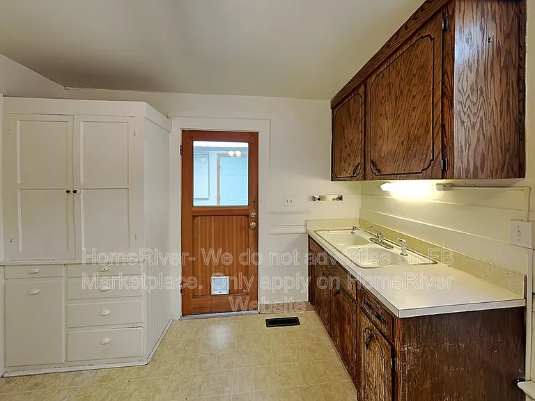1114 W Fairview Ave — Photo 6