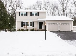 105 Old Powder Mill Rd, Fayetteville, NY 13066