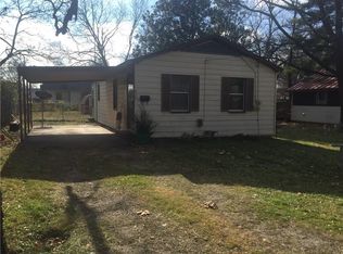 928 W Maple St, Rogers, AR 72756