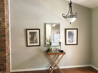 102 Montclair Dr, Calhoun, GA 30701