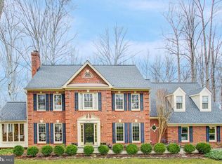 8100 Flossie Ln, Clifton, VA 20124
