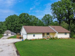 3986 S Leavitt Rd SW, Warren, OH 44481