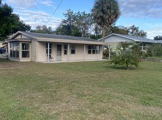 304 Rockingham Ave, Tavares, FL 32778