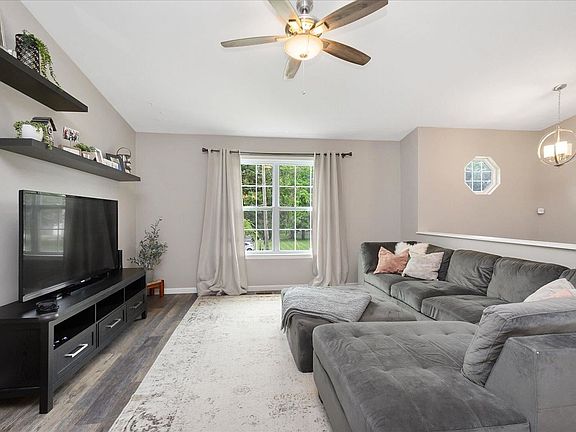 4th image of 6282 Collegevue Pl