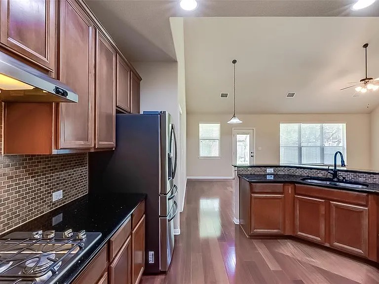 11300 Cherisse Dr — Photo 8