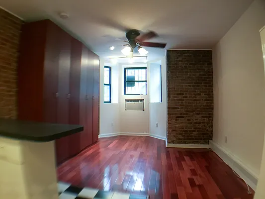 Rented by Francine Realty | media 14